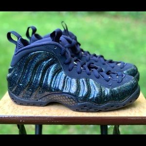 Foamposits (obsidian glitter)